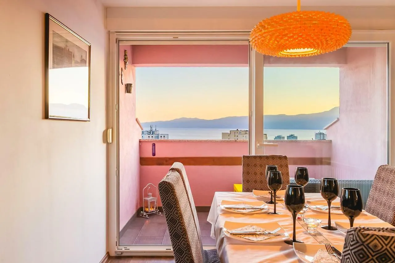 Apartment Lena Rijeka 0*,  Croatia